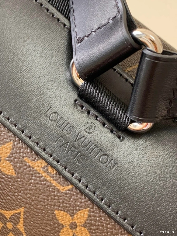 CHRISTOPHER VUITTON BACKPACK LOUIS 0507